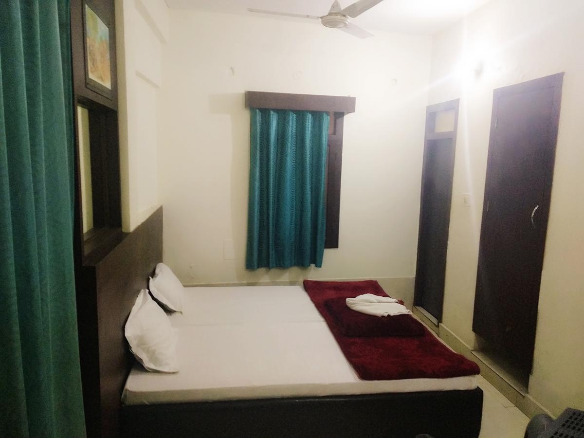 Hotel Patliputra Gautam Patna  Kültér fotó